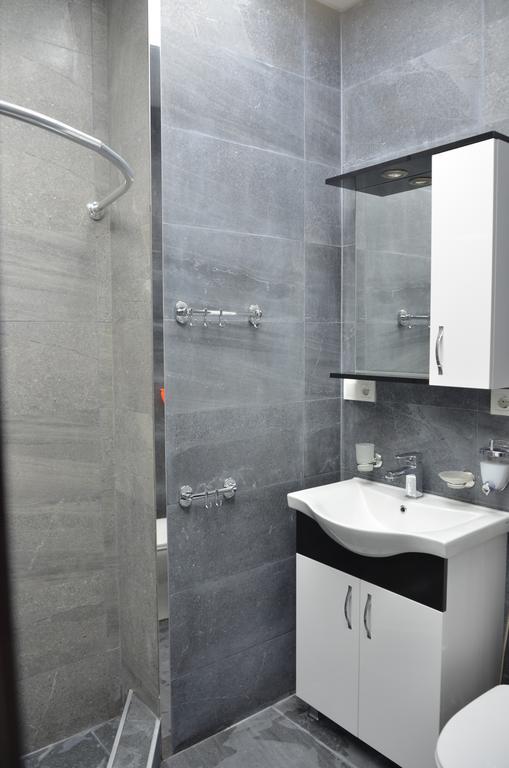 Studio "Black - White" Batumi Kültér fotó